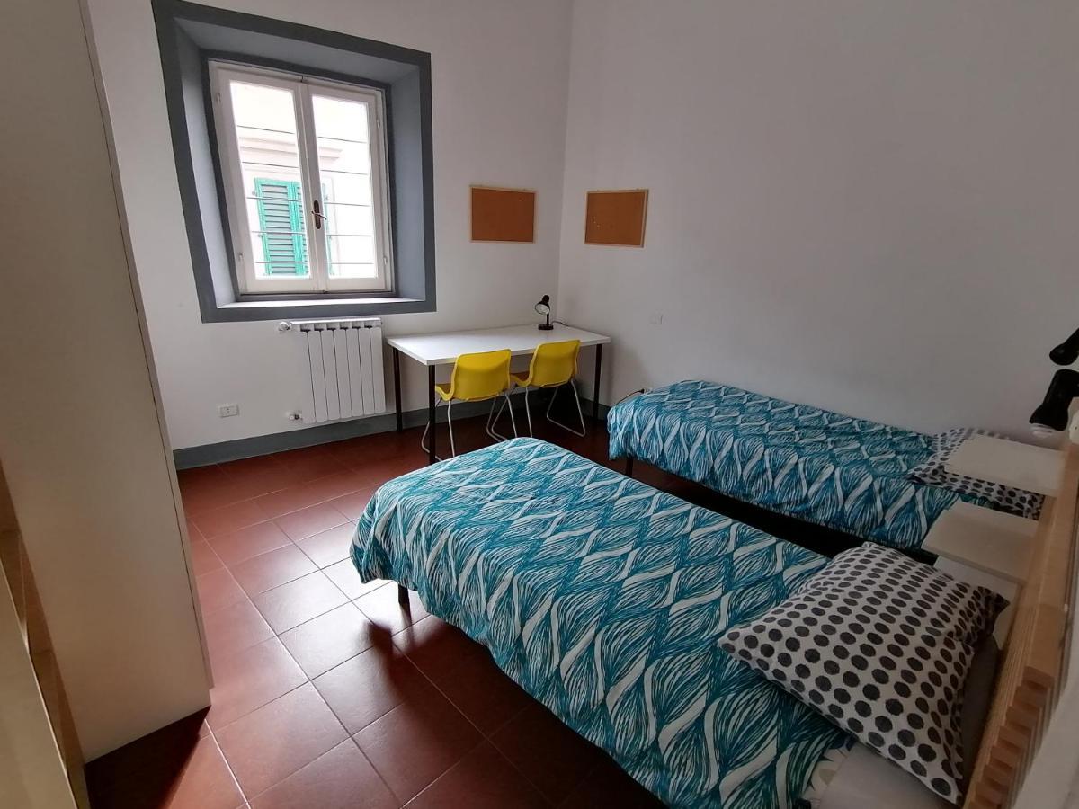 Sant'Antonino Apartments Florenz Zimmer foto